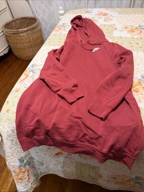 Nike Maroon Pullover Hoodie with White Swoosh